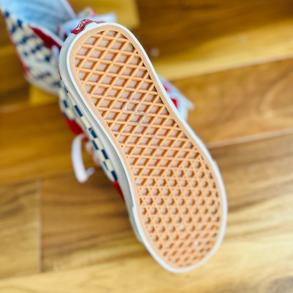 Vans - Picture 4 of 4